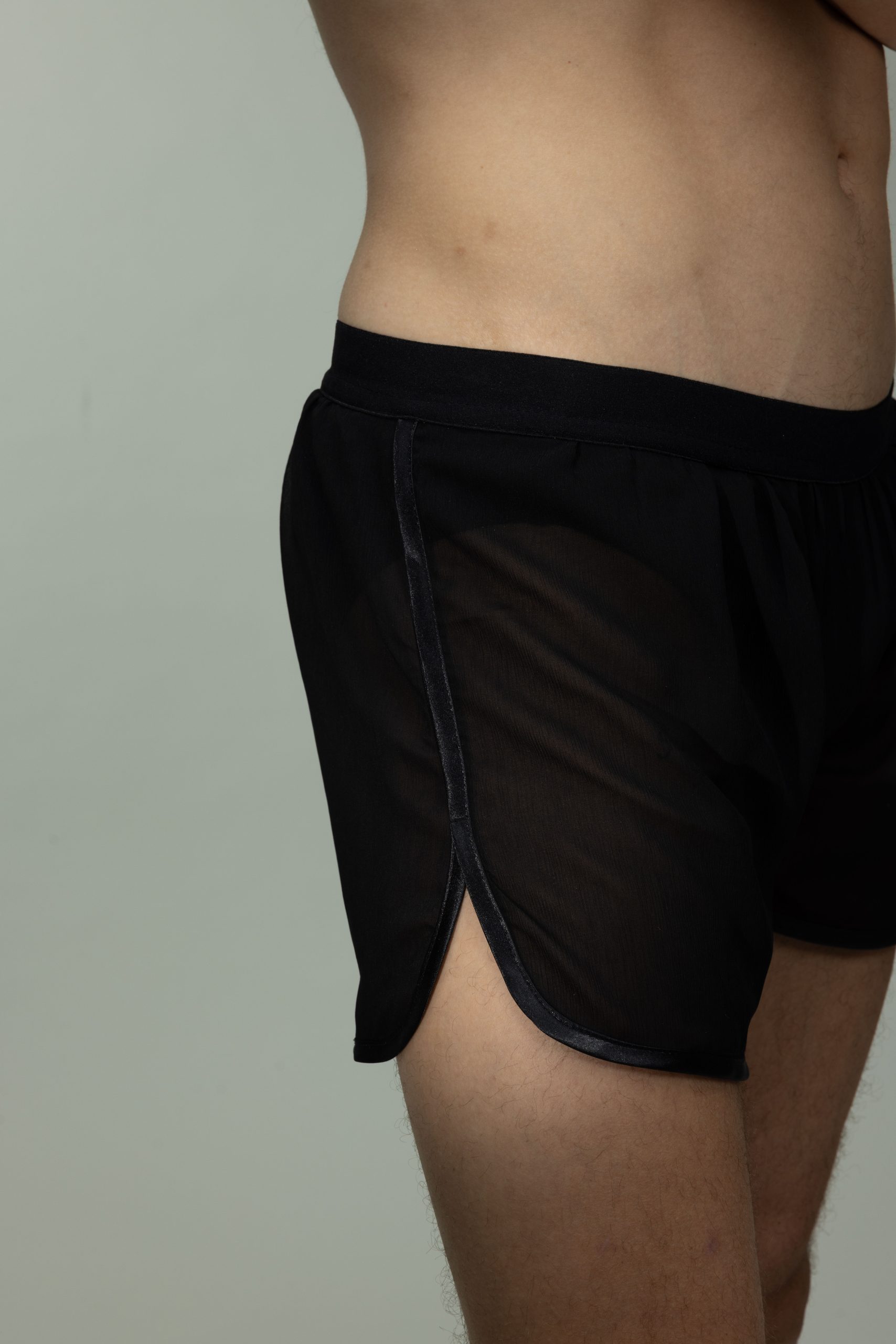 Marot Noir porté – lingerie masculine BASCOUR
