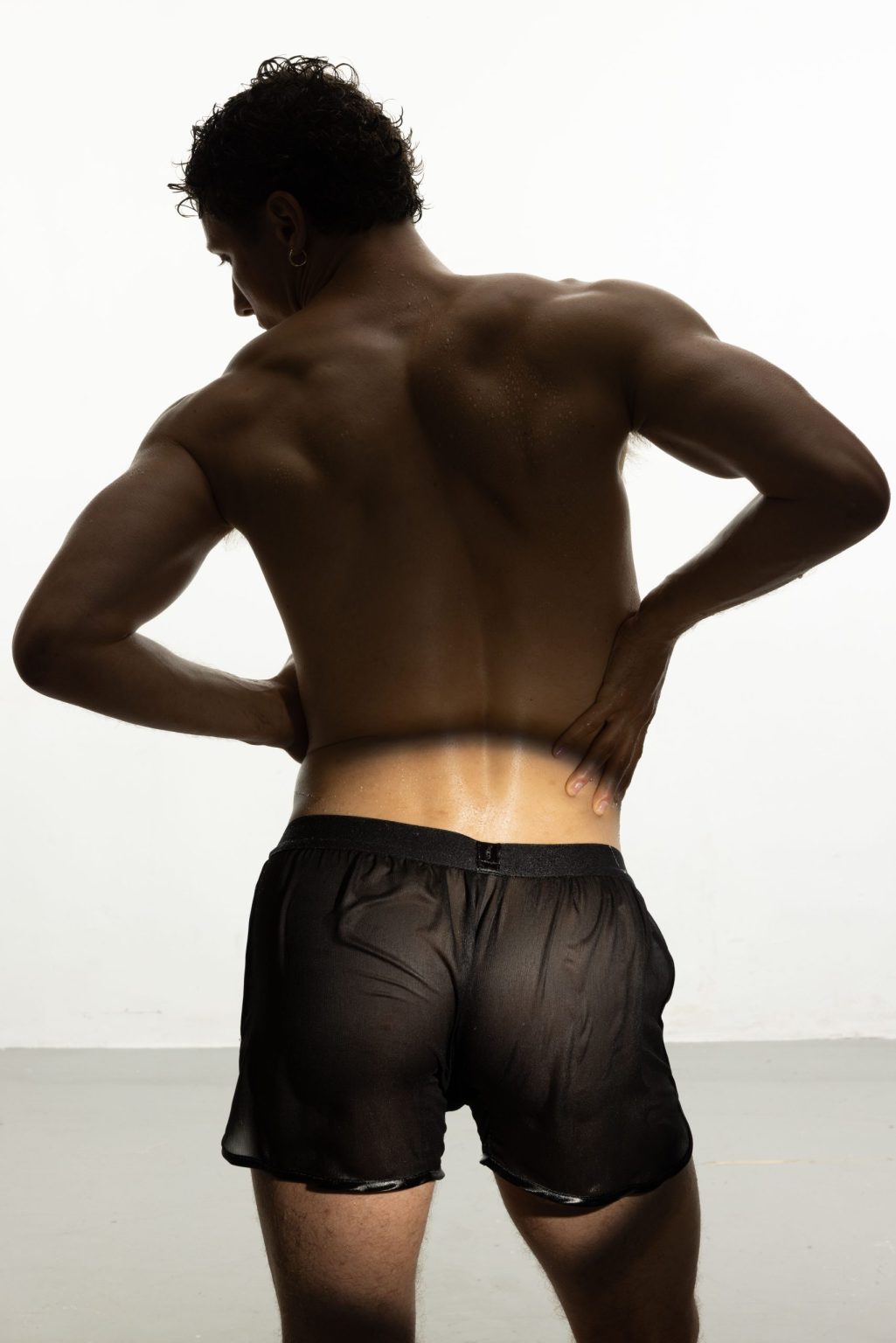 Scève Noir porté – lingerie masculine BASCOUR