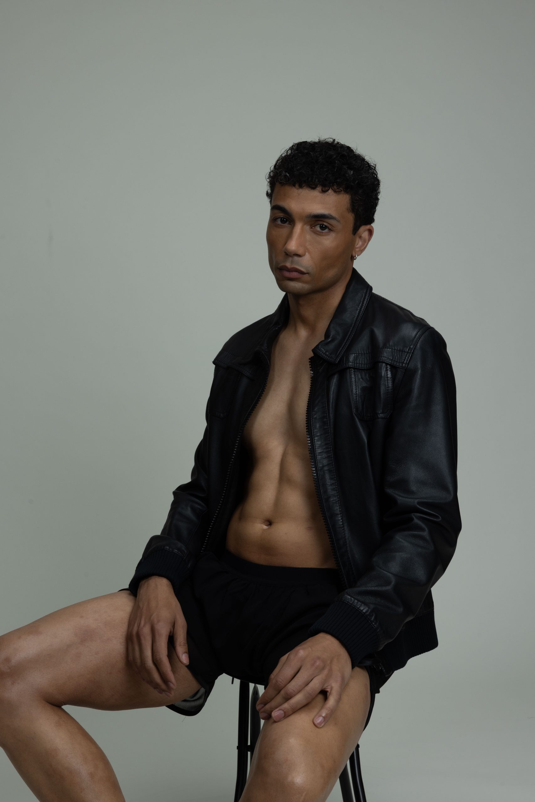 Laclos Noir porté – lingerie masculine BASCOUR