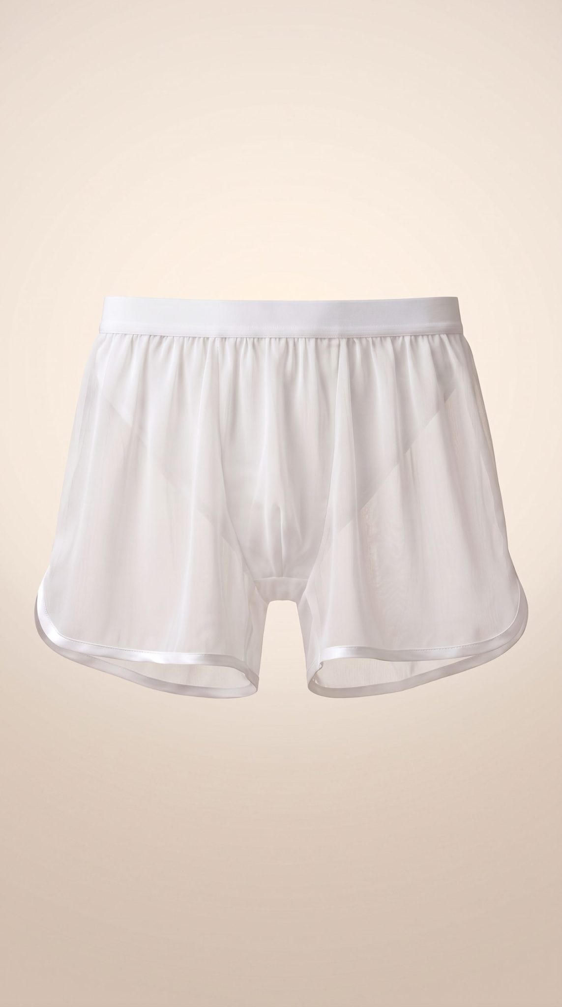 Marot blanc, slip blanc avec un voile blanc transparent